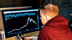 合约资金费率为负意味着 